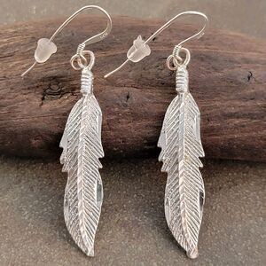 Vintage Sterling Diamond Cut Feather Dangle Drop Earrings